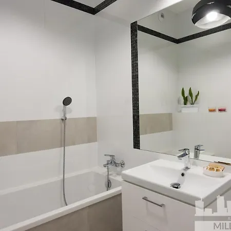 Millennium Awangarda Grey Apartment Warsaw Exterior photo